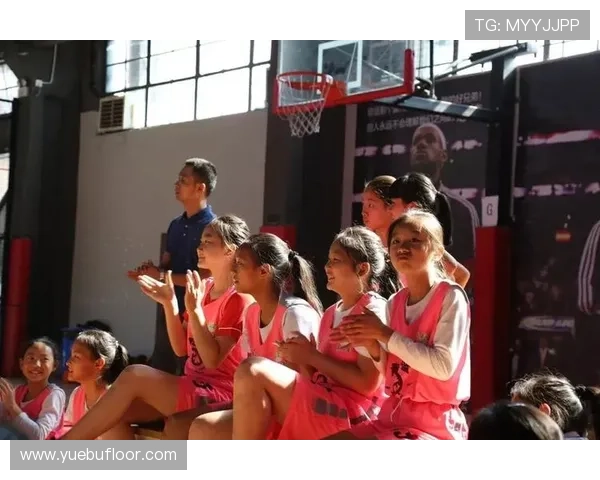 青春与传奇的交汇点麦迪中国行篮球公园的精彩瞬间